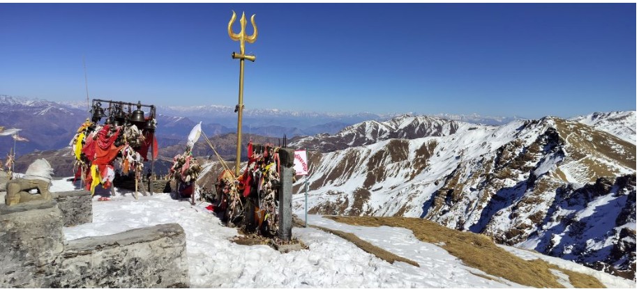 भारी हिमपातपछि बडीमालिकामा दुई पर्यटक सम्पर्कविहीन