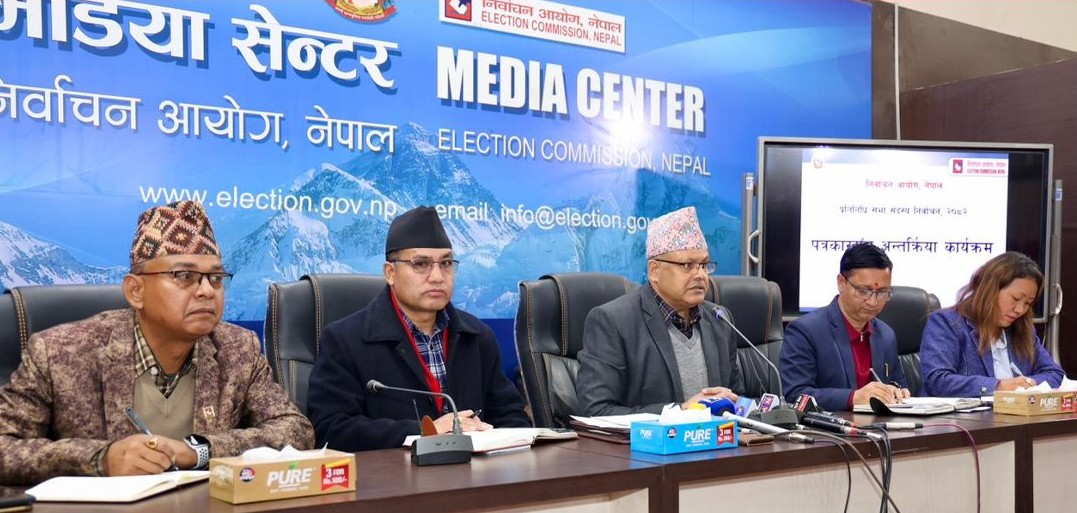 गलत सूचना फैलाएको भन्दै ९८ सामग्री हटाउन निर्वाचन आयोगको पत्राचार